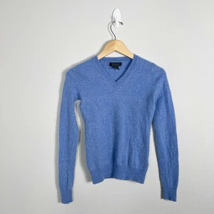 Suéter Tahari Mujer Pequeño 2 Capas Cachemira Azul Claro Ligero Suave Cuello en V - Imagen 1 de 3