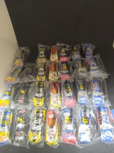 Juego de 28 coches de acción 1:64 Die Cast Nascar Kellogg - Imagen 1 de 6