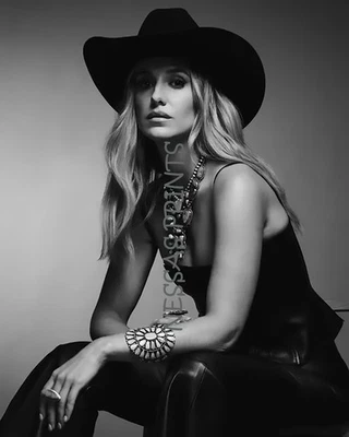 Lainey Wilson PHOTO REPRINTS