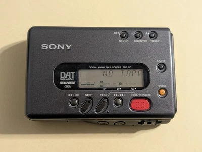 Grabadora de audio digital Sony TCD-D7 Walkman DAT - Piezas/Reparación Foto 1 de 4