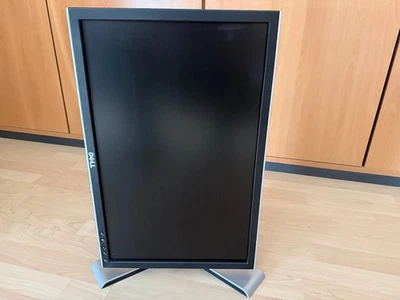 DELL Monitor 2408WFP 24" 1920x1200 Composite DVI-D HDM 2408WFPB - Bild 1 von 4