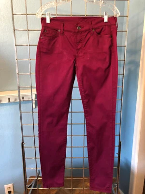 7 para toda la humanidad pantalones ajustados cinco bolsillos en rojo rubí/fucsia Foto 1 de 4