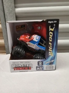 New 1:43 Scale Lights Up Remote Control New Bright Bigfoot Monster Truck - Picture 1 of 6