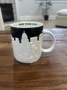 2012 Starbucks NEW YORK CITY Skyline Coffee Mug 3D NYC Taxi Relief 16 Oz - Bild 1 von 5