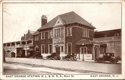 GOLDPATH: US POSTCARD 1924 EAST ORANGE,NJ.STATION,D.L.&W.R.R., MAIN CV869_P24 - Image 1 of 2