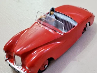 Impresionante Code3 Dinky 107 Sunbeam Alpine en rojo con interior gris perfecto Foto 1 de 4