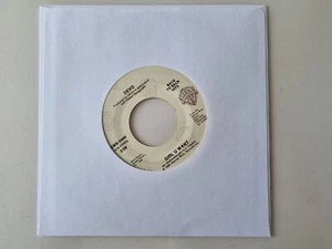 Devo - Girl U want/ Whip it 7'' Vinyl US - Bild 1 von 5