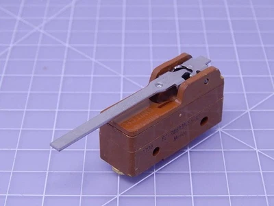 MICROINTERRUPTOR HONEYWELL BZ-RW8435053-A2 T114472 - Imagen 1 de 4