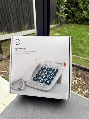 BT Big Button 200 Corded Phone Handsfree Amplified Hearing Aid Compatible White - Image 1 of 4