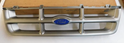 Nuevo de Lote Original Ford Ranger 1993 1994 parrilla 4x2 con emblema gris XLT Foto 1 de 4