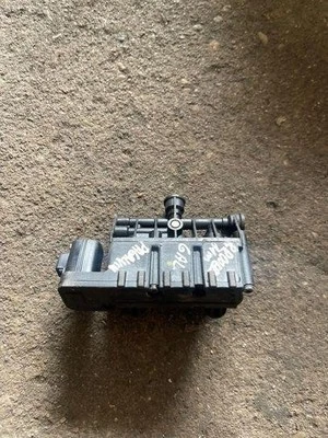 Centralina sospensioni pneumatiche LAND ROVER RANGE ROVER III L322 RVH500050 21511351 - Immagine 1 di 2