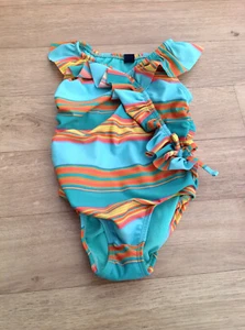 Costume da bagno bambino GAP lusso a righe con volant 2 anni vacanza campeggio roulotte crociere - Foto 1 di 3
