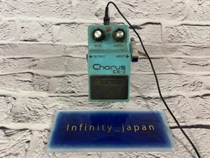 Pedal efecto guitarra Boss CE-2 Chorus etiqueta negra hecho en Japón envío rápido - Imagen 1 de 9
