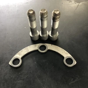 Rear Axle To Rear Differential Carrier 3 Bolts Strap Bolt Back For TOYOTA LEXUS  - Picture 1 of 6