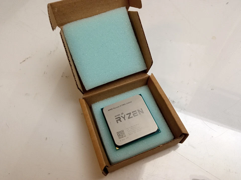 AMD Ryzen 5 Pro 2400G 3.60 GHz Socket AM4 Processor CPU (YD240BC5M4MFB) - Image 1 of 2