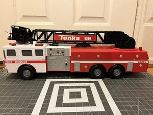 Tonka Super Sized 30"Fire Rescue L09Truck Toy Hasbro #06730 READ - Picture 1 of 3