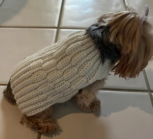 Abrigo Suéter Tejido a Mano Perro Gato Cachorro Crochet Talla Pequeña Blanco - Imagen 1 de 6