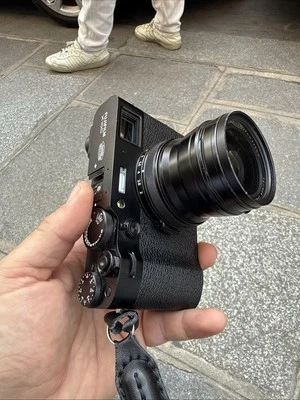 Fujifilm X100VI 40.2MP Compact Digital Camera Black - Image 1 of 4