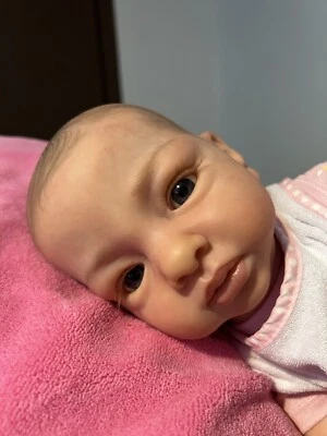 April kit By Natali Blick 19”-20” - Image 1 of 4