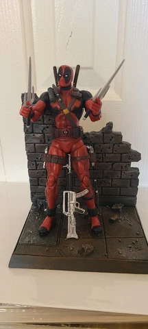Diamond Select Deadpool Action Figure Marvel | All Weapons And Stand Cover