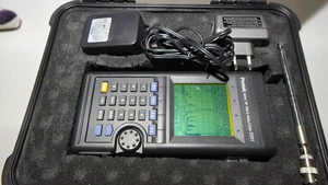 Protek 2GHz RF Field Analyzer 3201 Funkempfänger Frequenzzähler - Zdjęcie 1 z 19