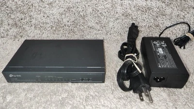 TP-Link TL-SF1008P, 8 Port 10/ 100Mbps PoE Switch.W/ Power Adapter.Tested - Image 1 of 4