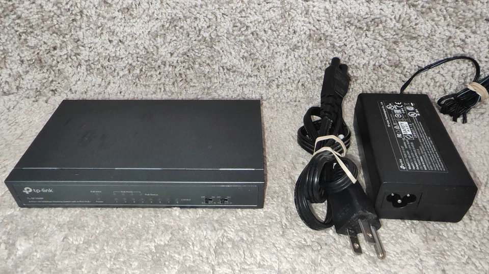 TP-Link TL-SF1008P, 8 Port 10/ 100Mbps PoE Switch.W/ Power Adapter.Tested - Image 1 of 4