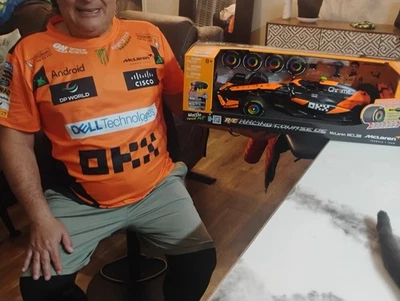 NEU - ungeöffnet 1:10 Formel 1 RC Modellauto Sammlerstück Lando Norris McLaren - Bild 1 von 4