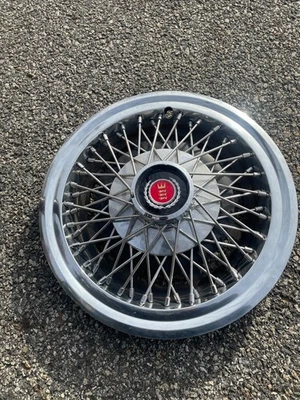 Ford Granada Torino Mercury 1975 a 1979 14 pulgadas cable radios tapacubos cubierta de rueda Foto 1 de 4