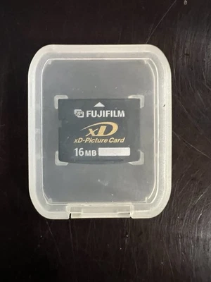 Fujifilm xD Picture Card 16MB Memory Card - TESTED WORKING - Image 1 of 3