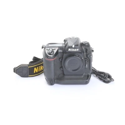 Nikon D2X + 11 Tsd. Auslösungen + Sehr Gut (276179) - Bild 1 von 4