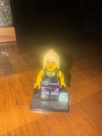 LEGO Movie 70804 Ice Cream Machine Cardio Carrie Minifigure - Blonde Hair