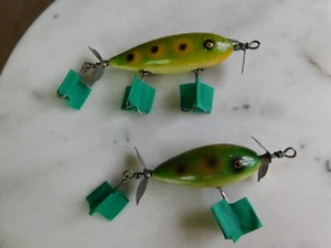 Pair of Vintage South Bend Surf Oreno Lures in Frog ~ includes Baby Surf Oreno - Picture 1 of 13