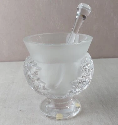 Ancien vase / mortier, décor St Cloud / feuilles d'acanthe cristal signé Lalique - Photo 1/4