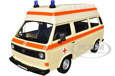 VOLKSWAGEN TYPE 2 (T3) AMBULANCE CREAM 1/24 DIECAST MODEL BY MOTORMAX 79595 - Image 1 of 4