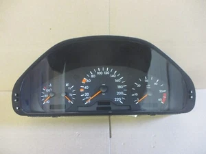 Mercedes Benz W202 C-Klasse Benziner Kombiinstrument Tacho 220 km/h NEU original - Picture 1 of 18