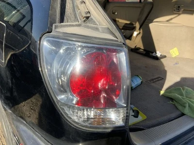 Cuarto de luz trasera del conductor montado en panel OEM 00-03 LEXUS RX300 1297203 Foto 1 de 4