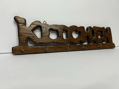 Taza de madera vintage años 70 años 80 cocina letrero estante ganchos pino cabaña cabaña Foto 1 de 4