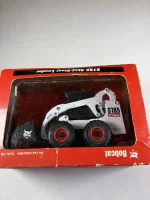 Die cast 1:25 Bobcat Model S 185 All-Wheel Skid Steer loader  See Photos - Image 1 of 4