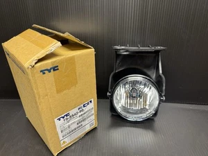TYC Fog Light Left Driver Side Fits 2005-2007 GMC Sierra1500/HD 2500/HD 3500/HD - Picture 1 of 3