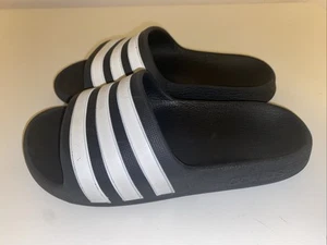 Adidas Adiletten Badeschuhe Badelatschen Schlappen Badeschlappen Kinder Gr. 31 - Bild 1 von 3
