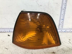 BMW 3 SERIES Left Corner Light E36 Sedan 05/91-09/00 - Picture 1 of 4