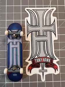 Tech Deck Birdhouse Tony Hawk TH Logo Skateboard Sticker & Fingerboard - Bild 1 von 10