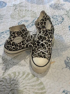 Converse high tops animal Print size 10US Great condition - Picture 1 of 4