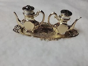 Vintage Silvertone Teapot Salt & Pepper Shakers Tray Metal Mini - Picture 1 of 6