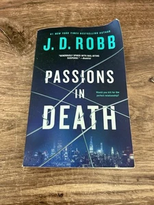 Passions in Death (In Death, 59) - Paperback, by Robb J D - Very Good - Picture 1 of 7