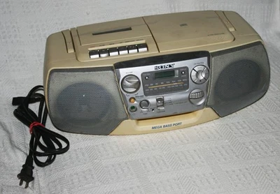 索尼 CFD-V17 CD/收音机/磁带扬声器 Mega Bass OFF 白色 可正常工作 复古 阅读 — 第 1/4 张图片