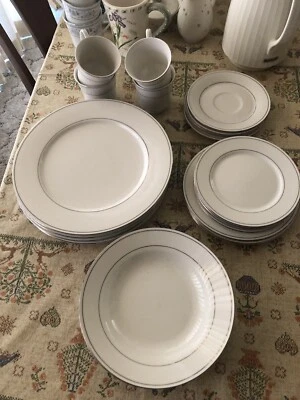 simplicidad porcelana fina Foto 1 de 2