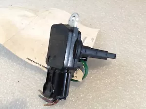 2007 2008 2009 2010 2011 Toyota Lexus AFM Mass Air Flow Meter Sensor OEM #12 - Picture 1 of 6