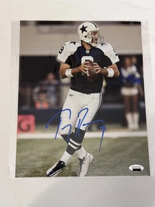TONY ROMO Signed Dallas Cowboys 8x10 Photo - AUTHENTICATED AUTOGRAPH! - Picture 1 of 3